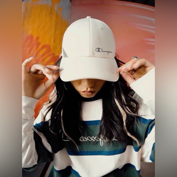 Champion InstaDry Adjustable Cap - Picture 2 of 11